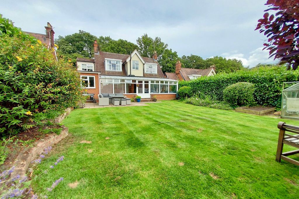 Property photo 2 of 18