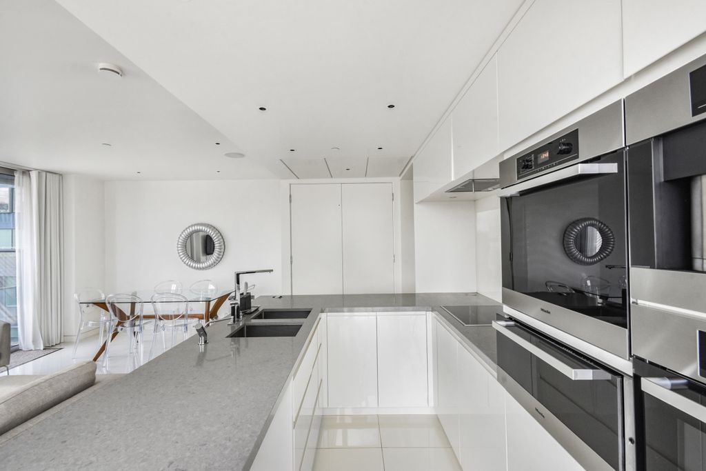 Property photo 2 of 12 Dsc_9010_High