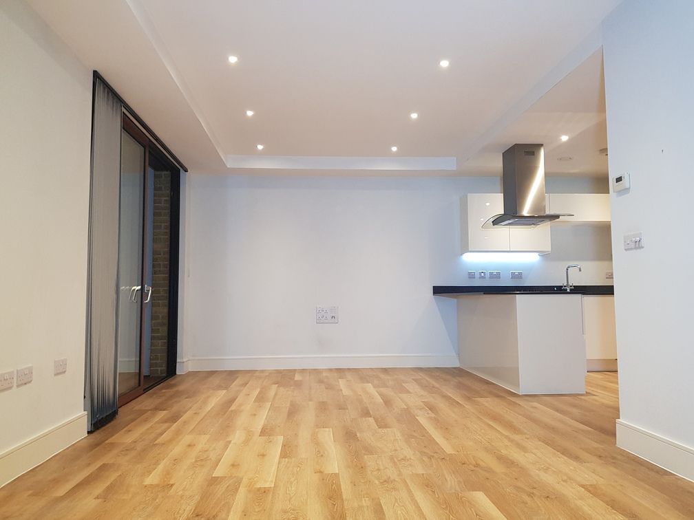 Property photo 3 of 9 Gallery