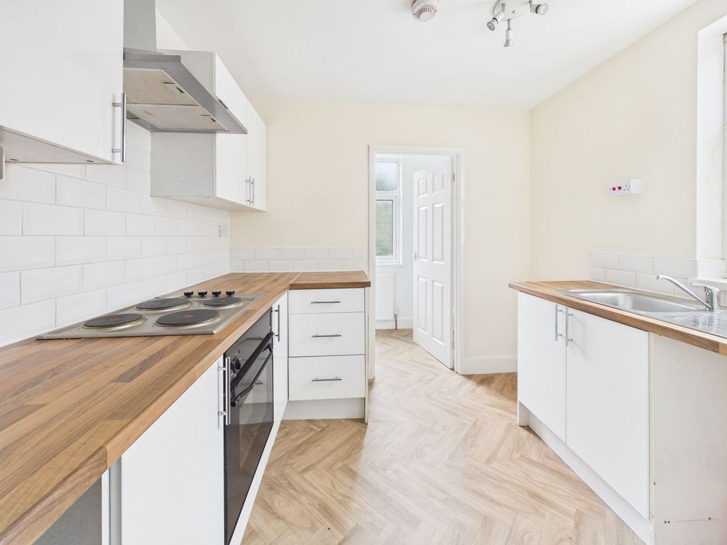 Property photo 3 of 16 Kitchen - First Floor Flat