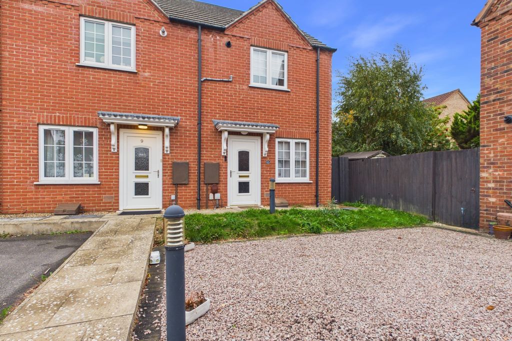 Property photo 1 of 19 Cam04671G0-Pr0256-Still018