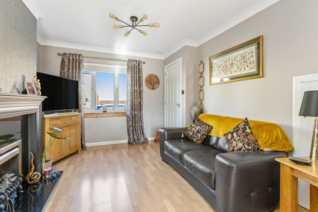 Property photo 3 of 16 Property Image 3