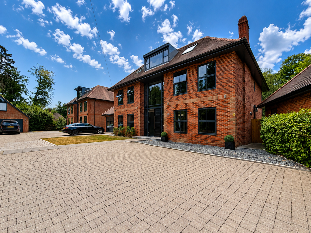 Property photo 1 of 38