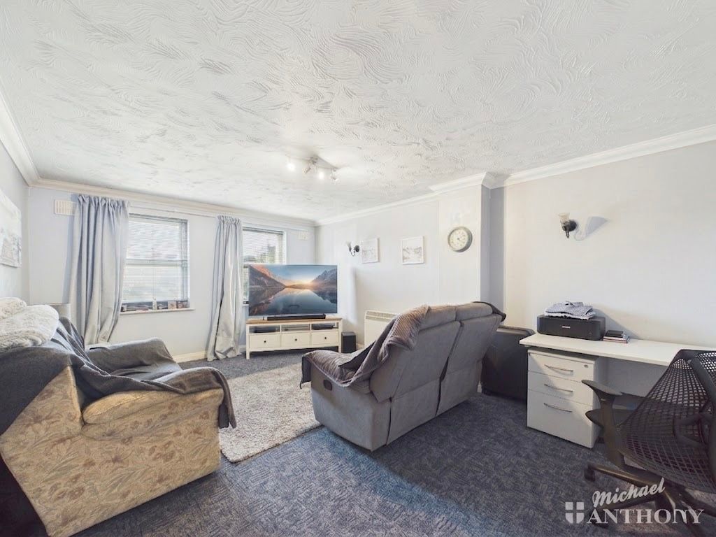 Property photo 2 of 6 Img_8633