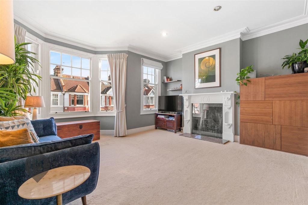 Property photo 2 of 10 Reception Room