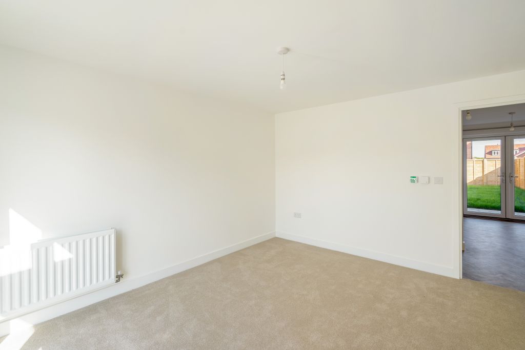 Property photo 3 of 11 Photo