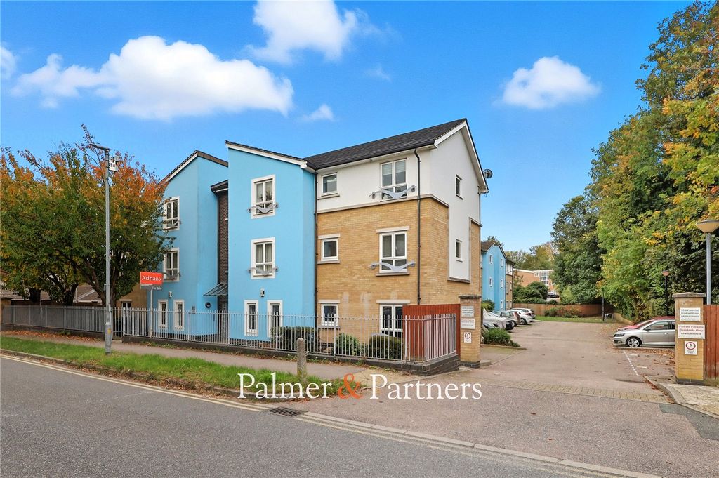 Property photo 2 of 20 Picture No. 18