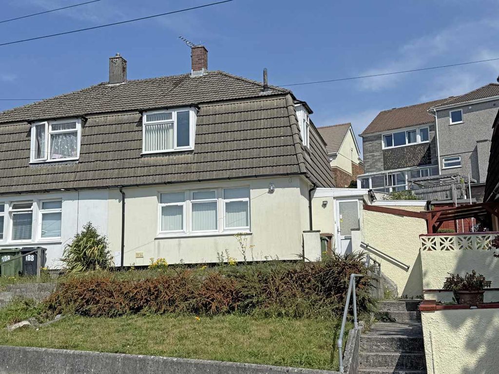 Property photo 1 of 12 Elgin Crescent 106 - Front.Jpg