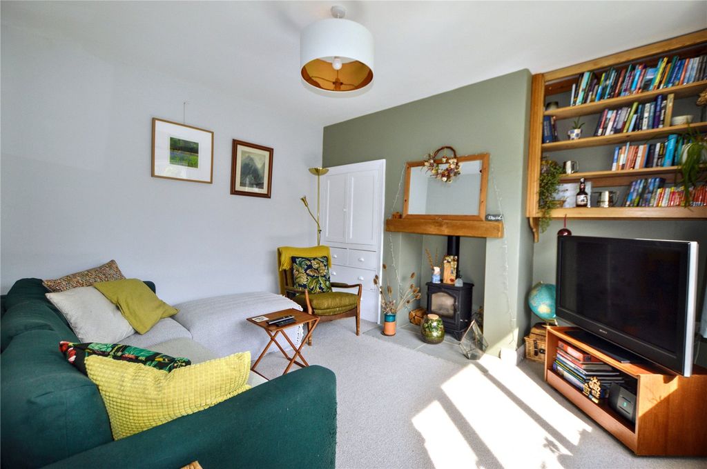 Property photo 3 of 16 Picture No. 13
