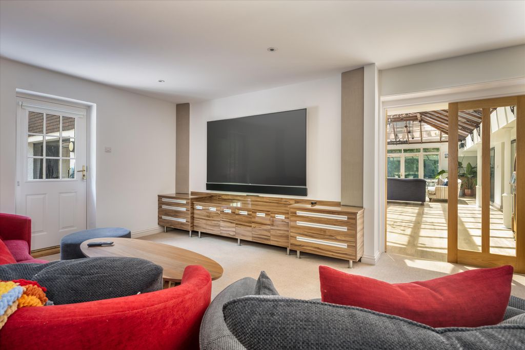 Additional image 20 of 8 bed detached house for saleLondon Road, Petersfield, Hampshire GU31