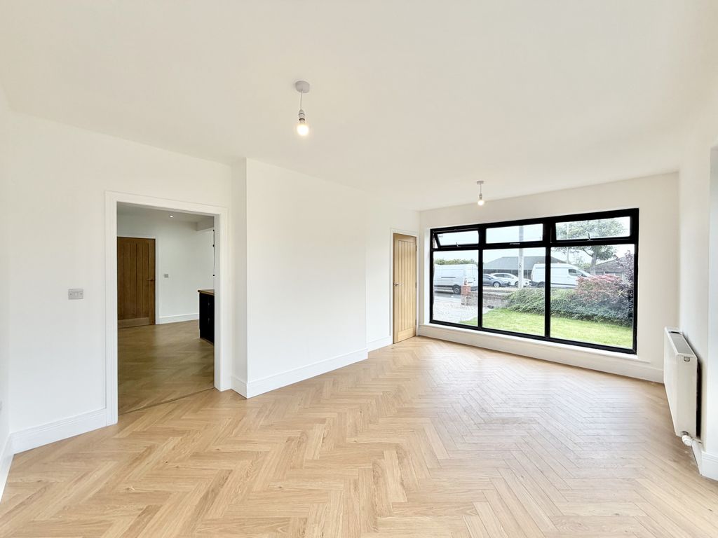 Property photo 2 of 25