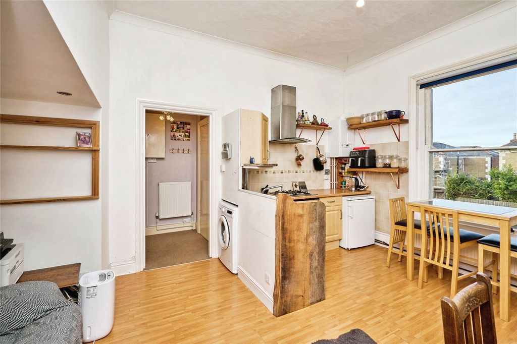 Property photo 3 of 13 Picture No. 05
