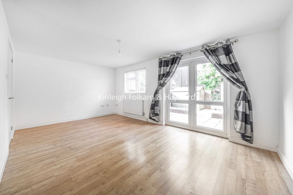 Property photo 1 of 15 663Aa994-9191-4Daa-8