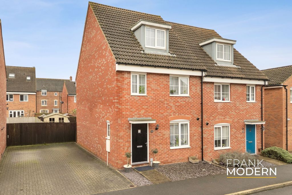 Property photo 1 of 39 Front