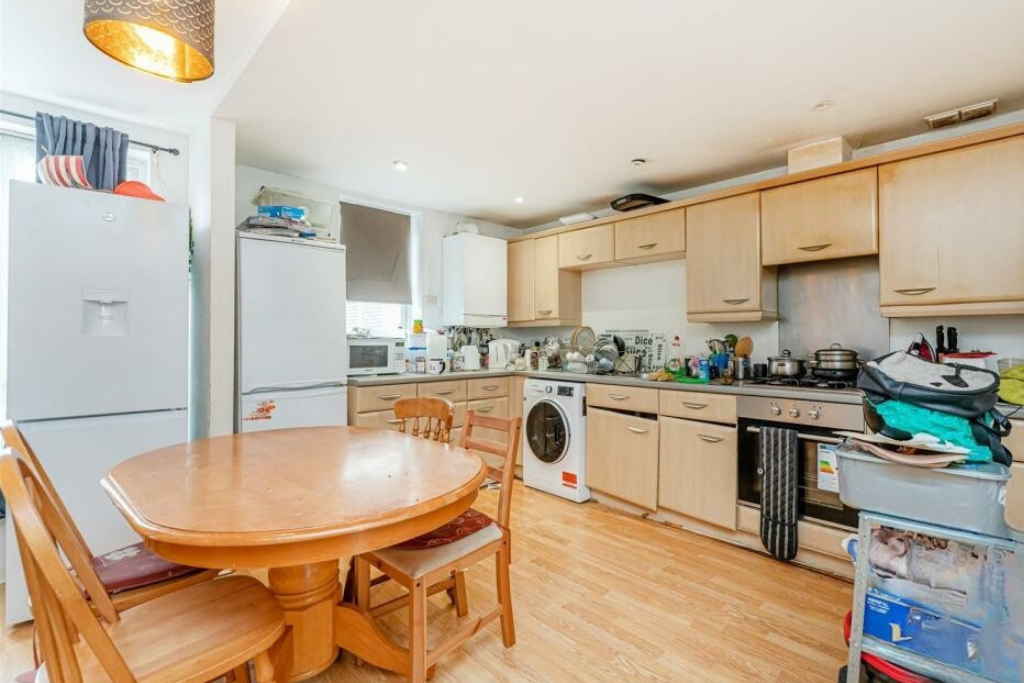 Property photo 3 of 7