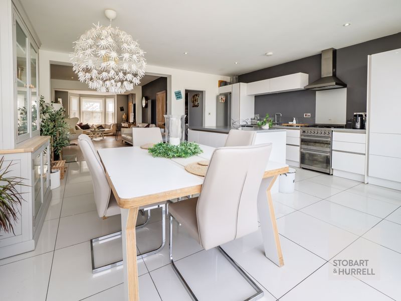 Property photo 2 of 25 Open Plan