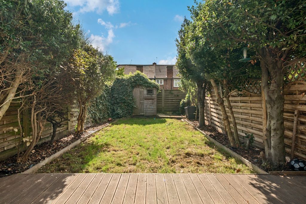 Property photo 2 of 20 Picture No. 05