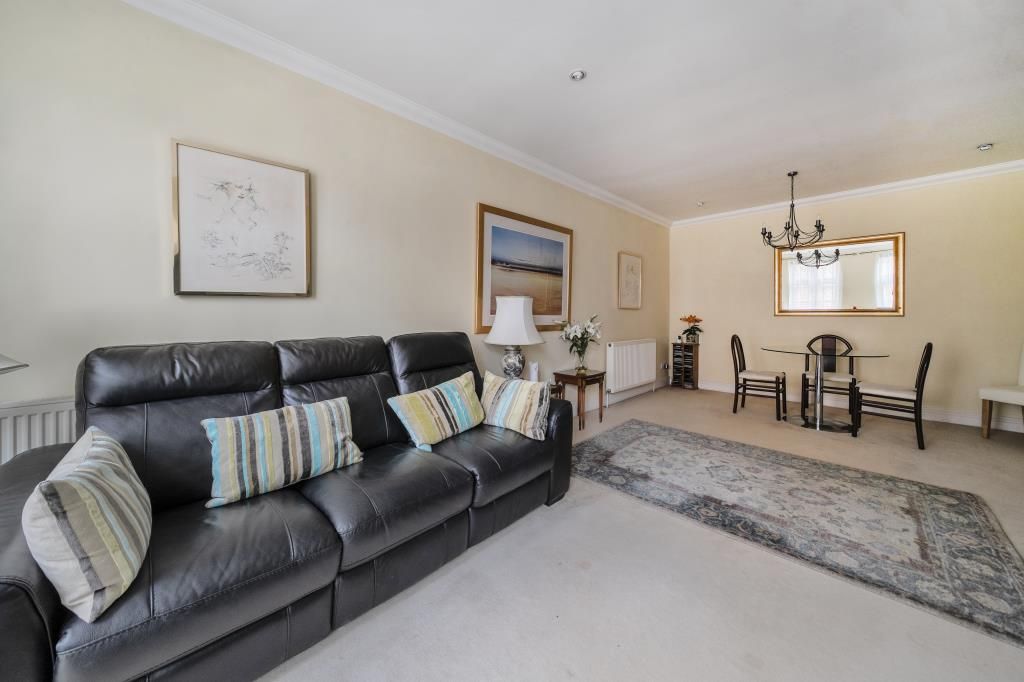 Property photo 3 of 11 Living Area