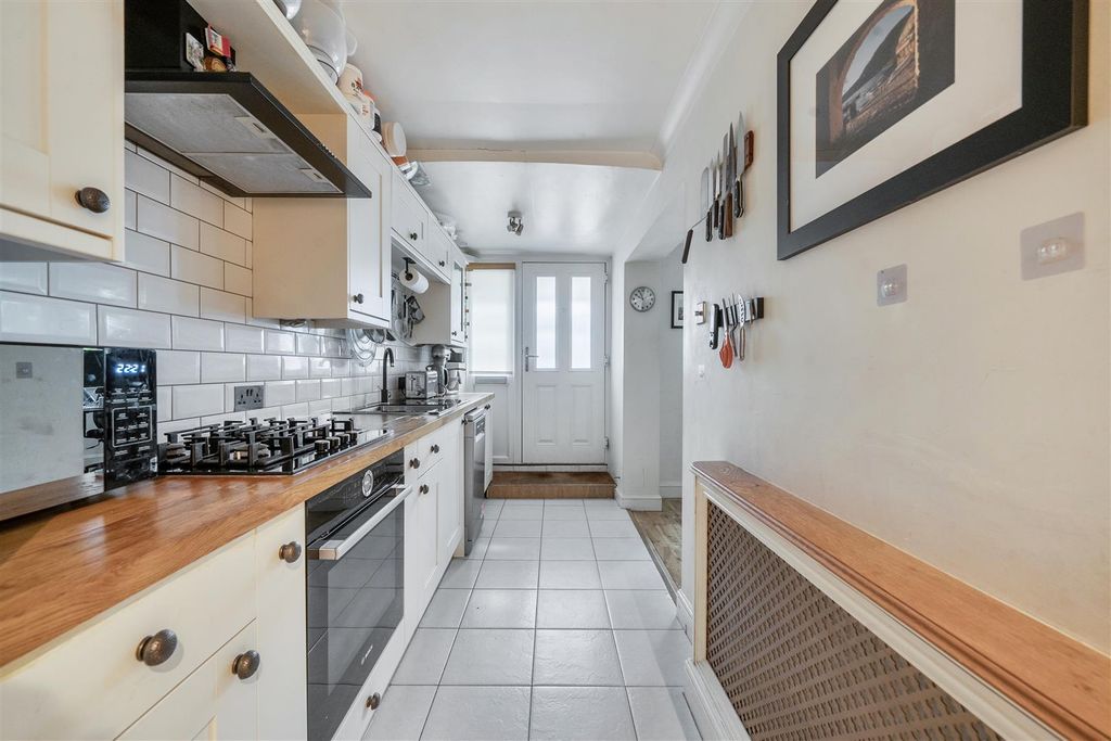 Property photo 3 of 16 1441322-6-69dcc8Db0Cb0B.Jpg