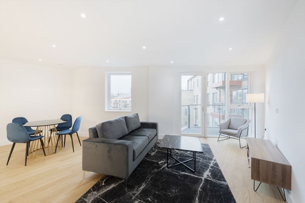 Property photo 1 of 9 Jll Kb  Let 35 Gu...