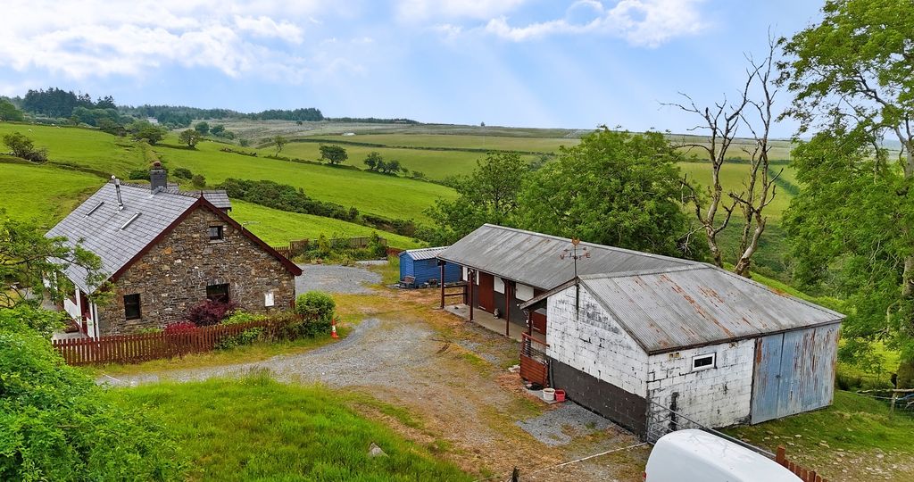 Property photo 3 of 16 Not Specified