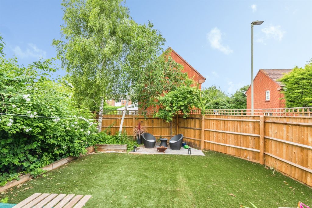 Property photo 2 of 19