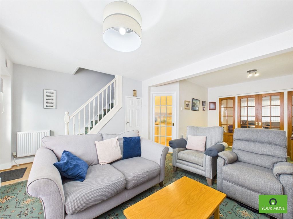 Property photo 3 of 24 Living Room