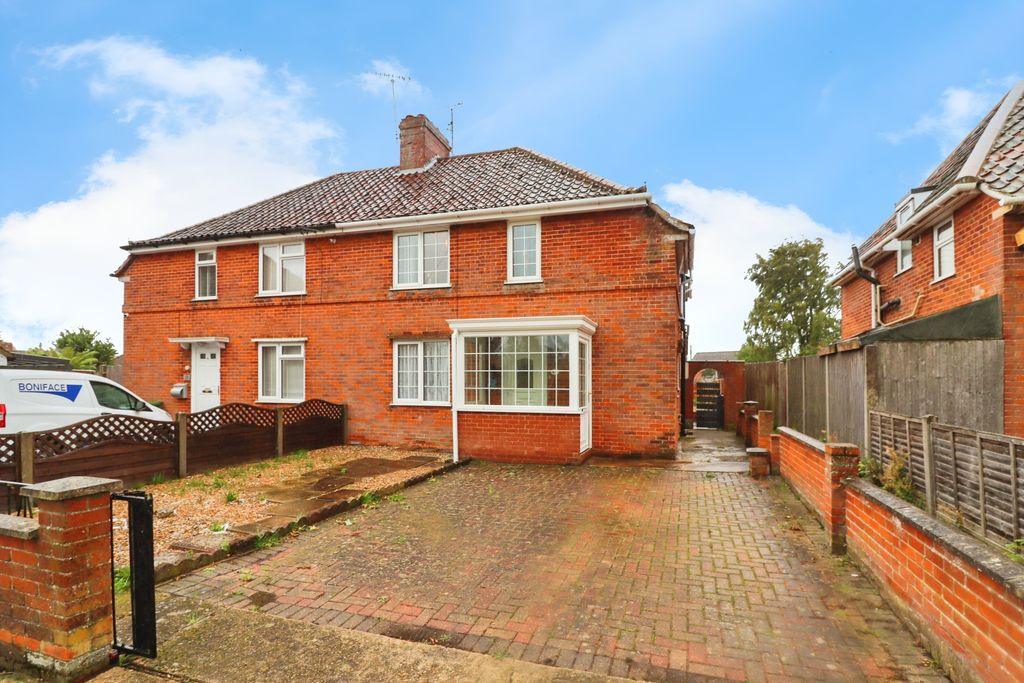 Property photo 1 of 20