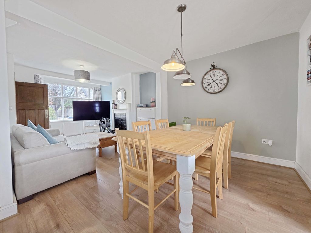 Property photo 2 of 18 63014