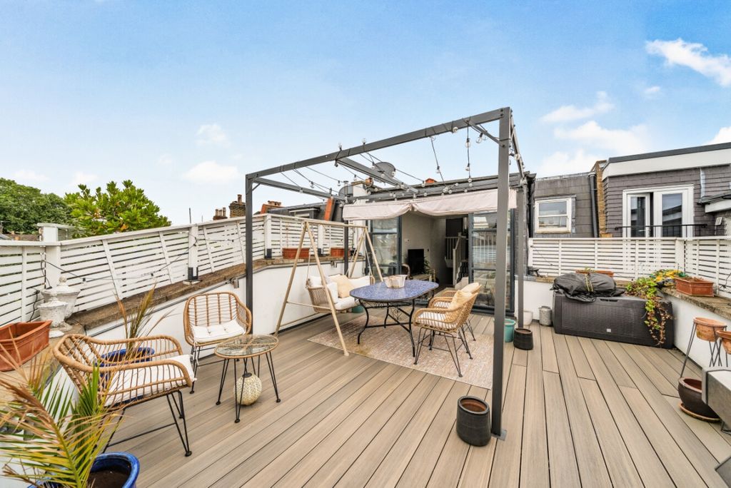 Property photo 2 of 15 1163134 (10)