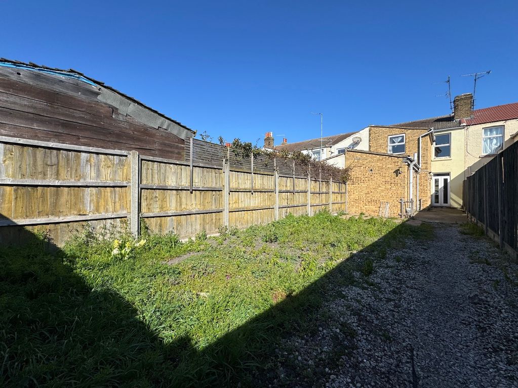 Property photo 2 of 13