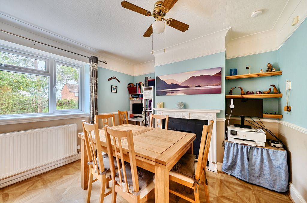 Property photo 3 of 18 15303566