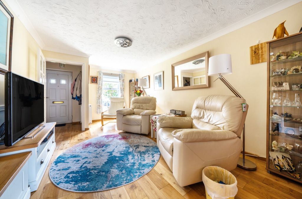 Property photo 2 of 25 1193182 (3)