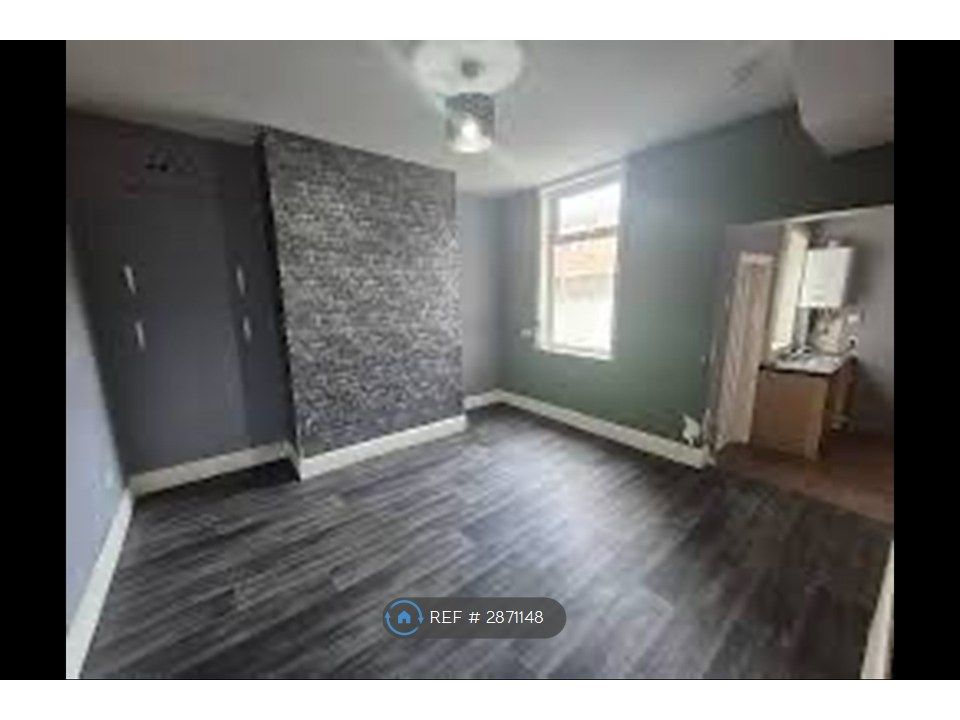 Property photo 1 of 4