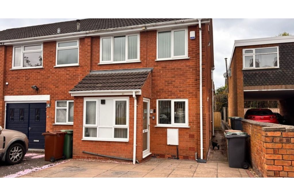 Property photo 1 of 13 Front View