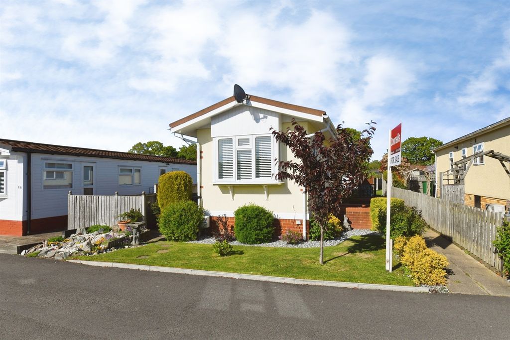 Property photo 1 of 19