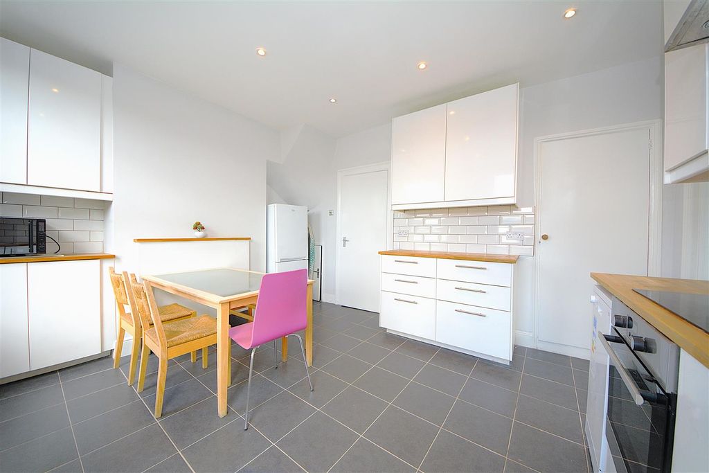 Property photo 2 of 10 Kitchen 1.Jpg