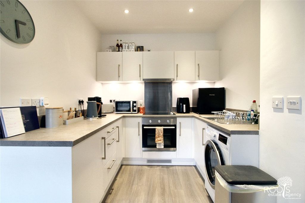 Property photo 2 of 10 Picture No. 03