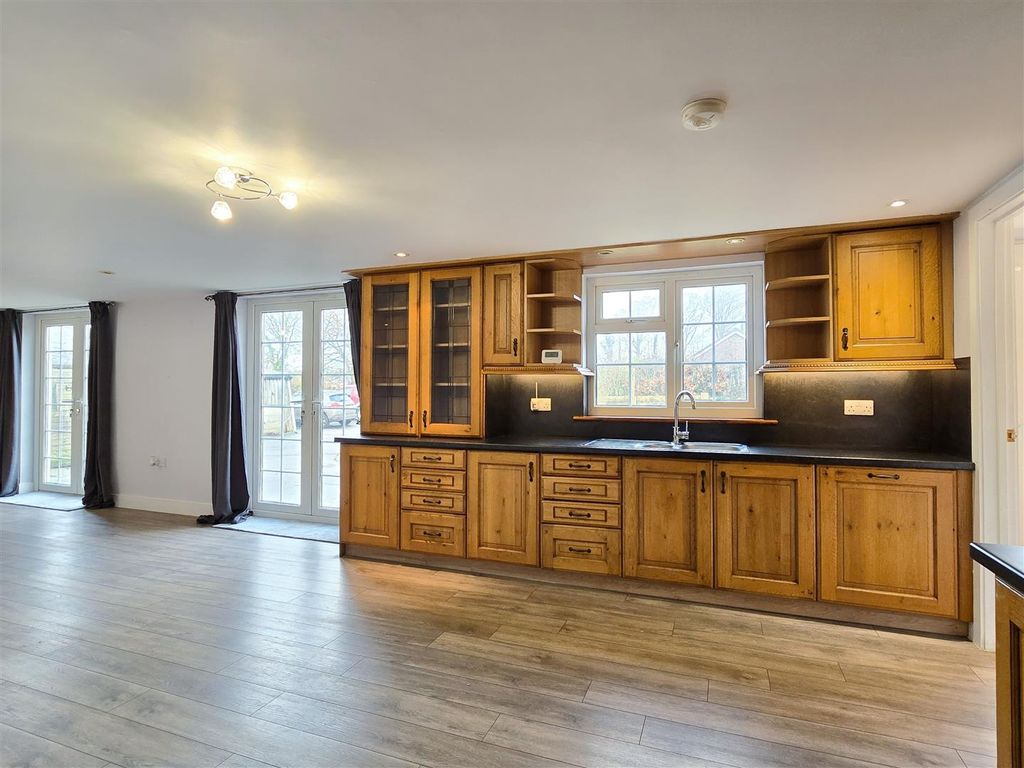 Property photo 3 of 23 Kitchen 1.Jpg