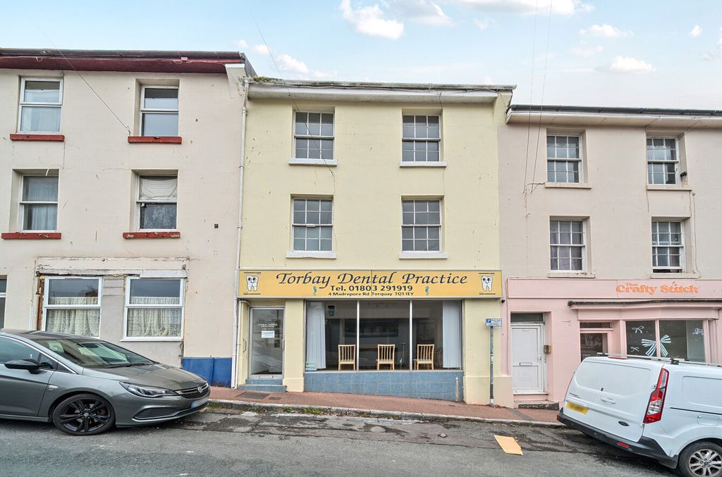 Property photo 2 of 17 1476953-1-6A2c137...