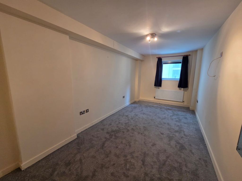 Property photo 3 of 5