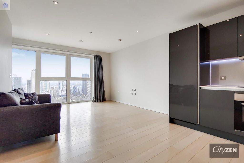 Property photo 1 of 12 Reception Room