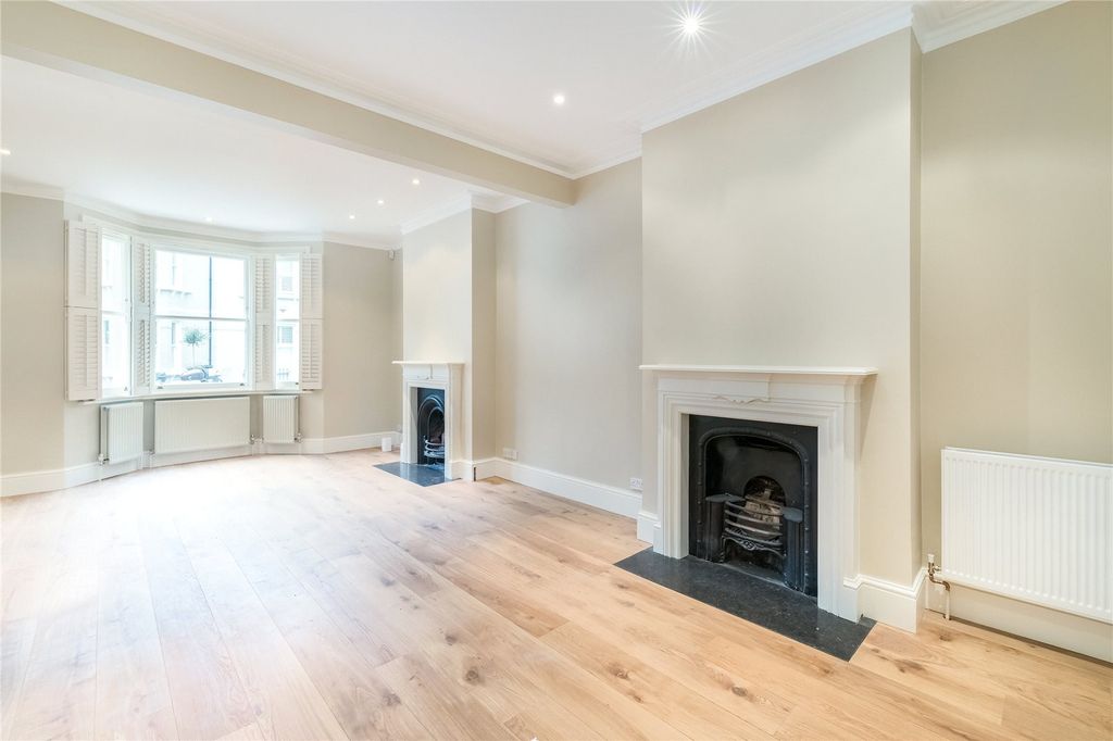 Property photo 1 of 12 Reception Room