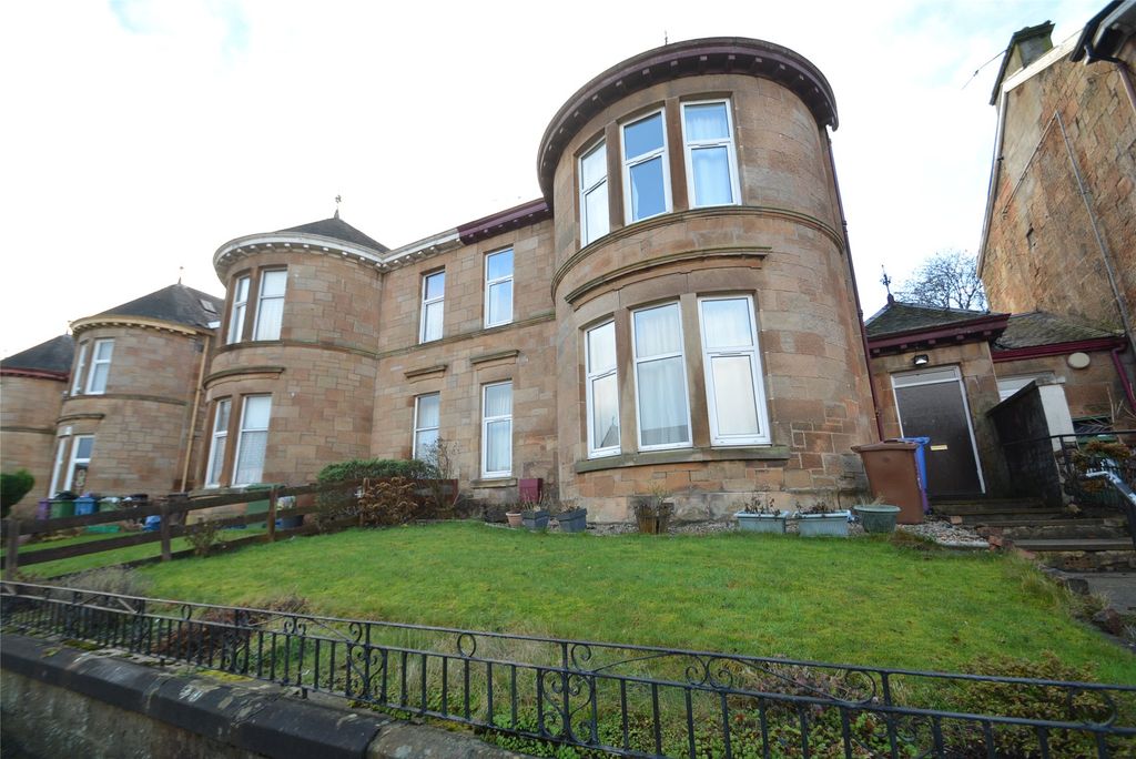 5 bed property for sale Crosshill