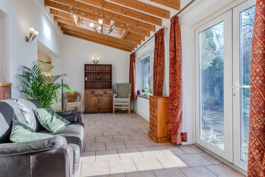 Property photo 3 of 24