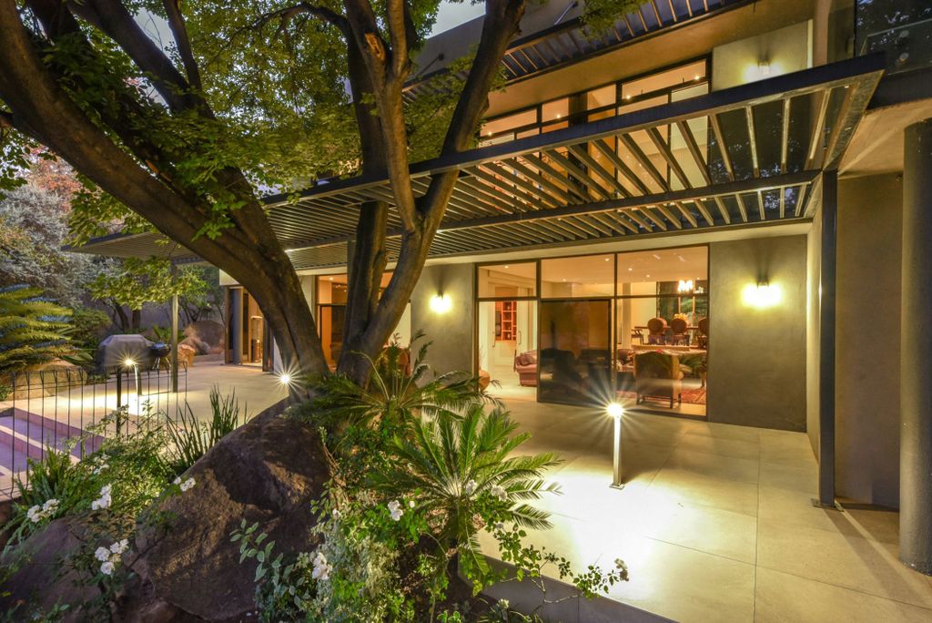 Property photo 3 of 59 Hp1721360