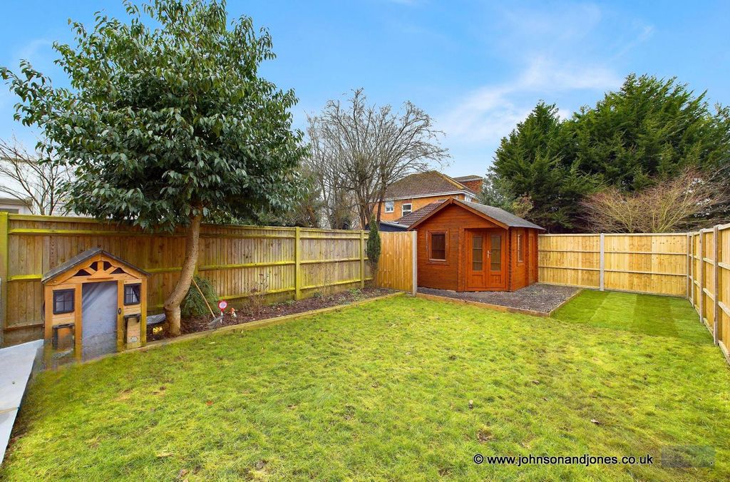 Property photo 2 of 27 22 Garden.Jpg