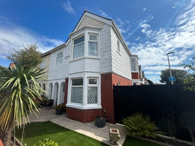 Property photo 2 of 18