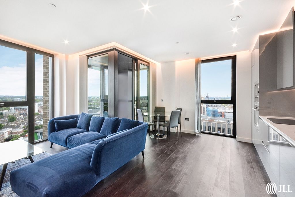 Property photo 2 of 14 Madeira Tower_584...