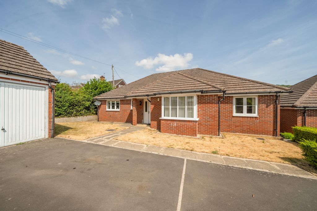 Property photo 1 of 8 1493631-19-6A61F1899409B